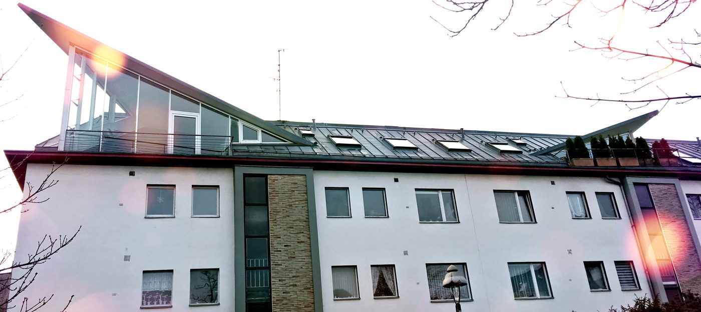 Wohnhaus mit modernem Dachgeschoss
